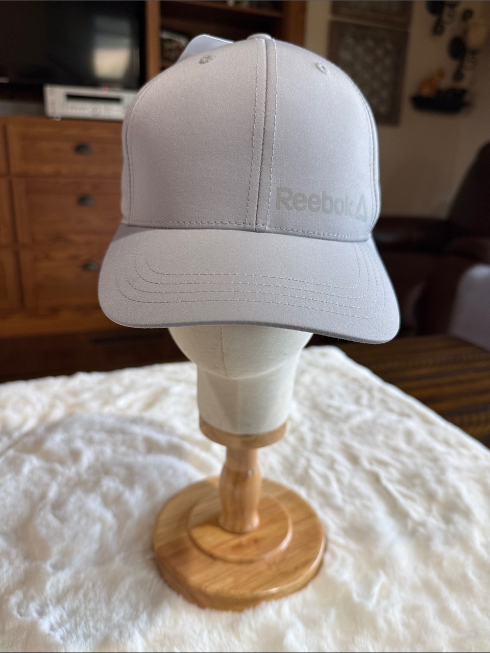 Reebok Adult Light Gray Baseball Training Cap